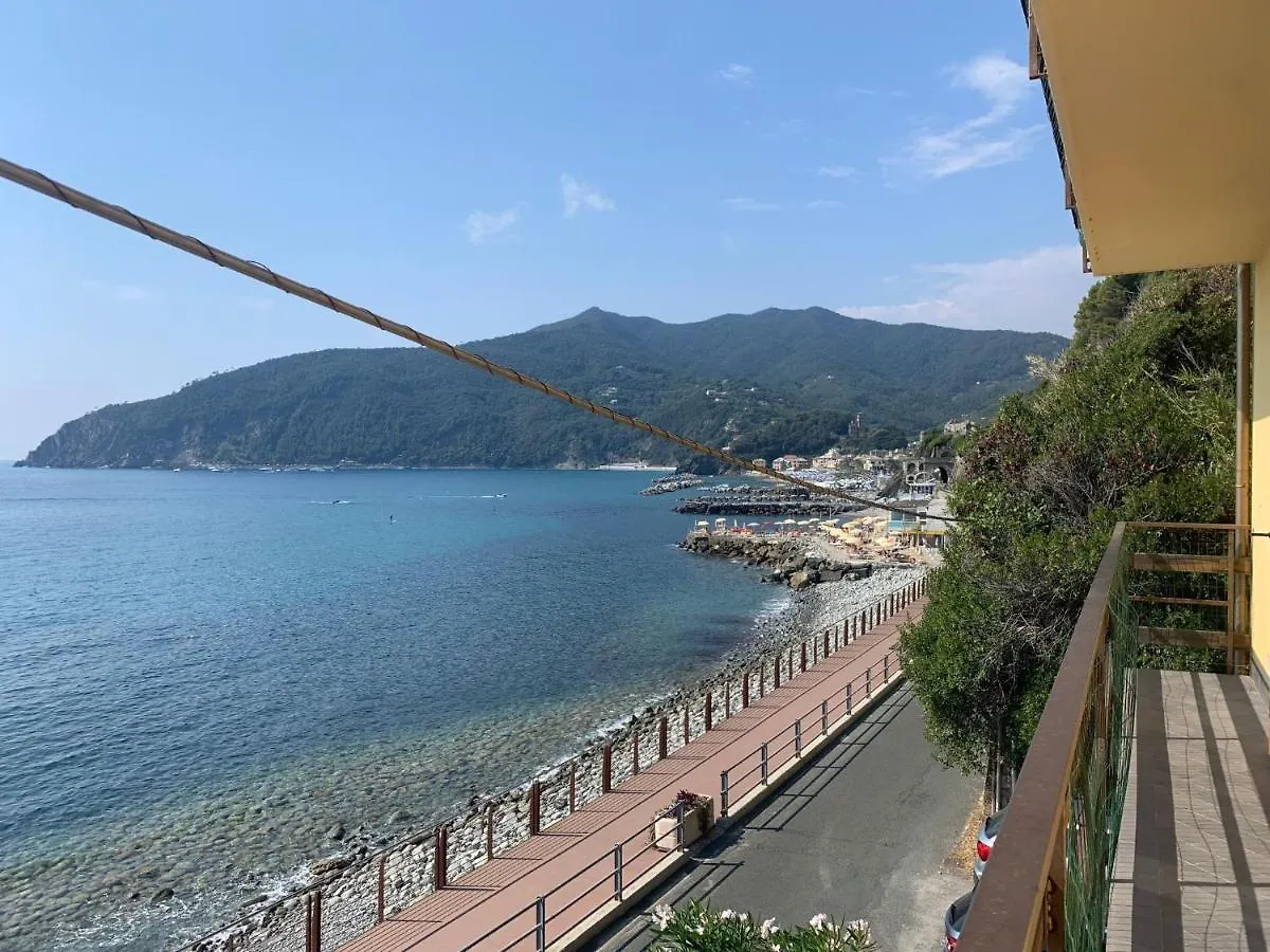 M'Illumino D'Immenso - Moneglia Apartments