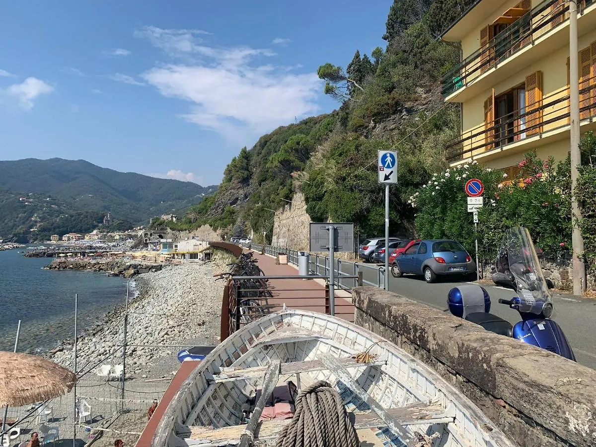 M'Illumino D'Immenso - Moneglia Apartments Italy
